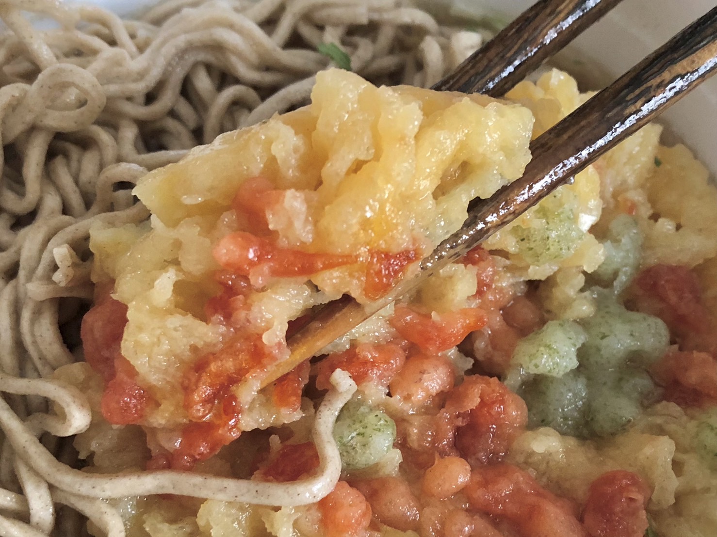 緑のたぬき】約10年ぶりにカップ麺を食べた人が驚いたこと3選