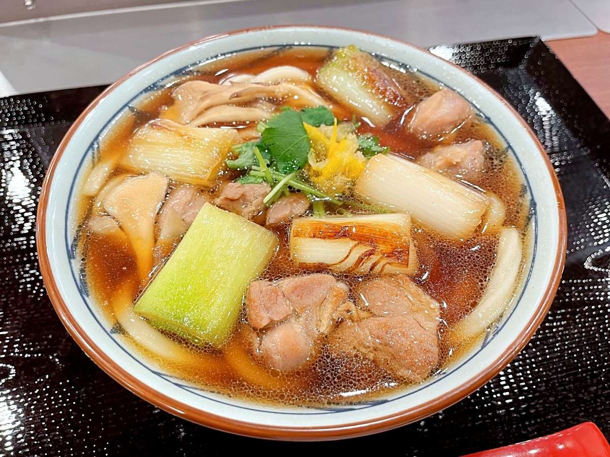 ウソやろ 丸亀製麺の絶対エース 鴨ねぎうどん 変わり果てた姿で発見される 一体誰なんだお前は 本日1 25発売 新 鴨ねぎうどん ロケットニュース24
