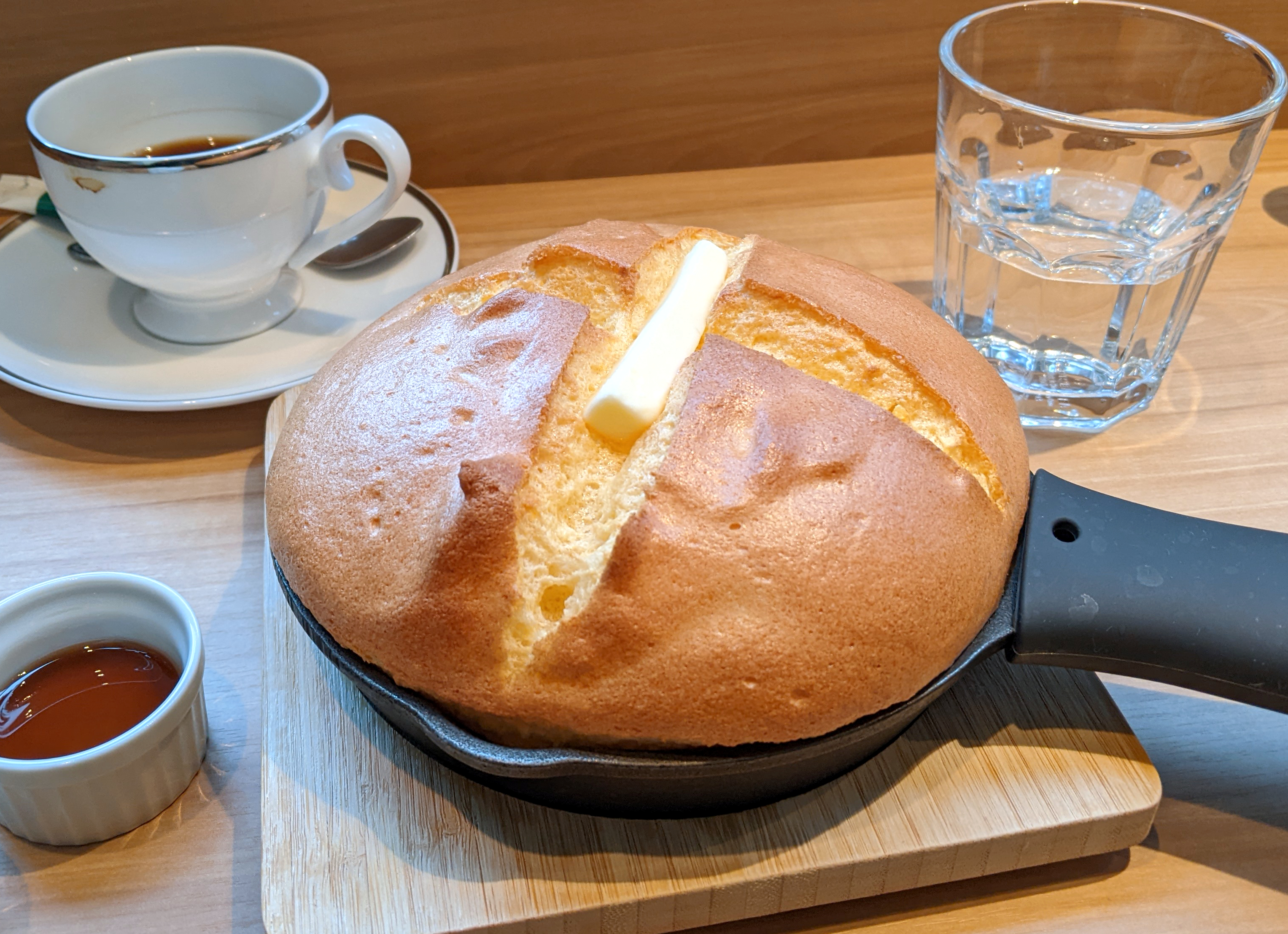 ドーミーイングループがカフェ業界に参戦 カフェオアシス のパンケーキが劇的に美味い 東京 中野坂上 ロケットニュース24