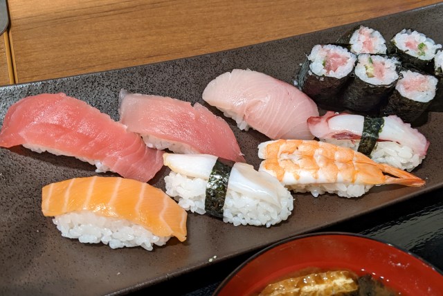 【実食】ワタミの寿司業態「すしの和」のおまかせ握りランチ（税込900円）はお得なのか？