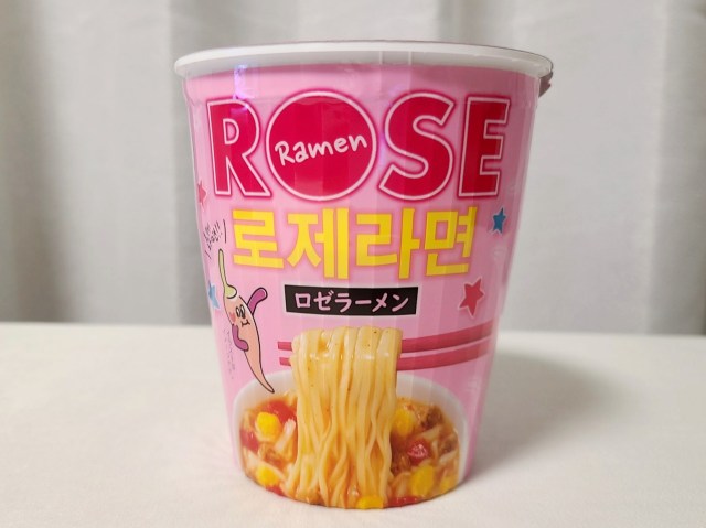 【韓国で話題】カルディの新商品「ロゼラーメン」を食べてみたところ…見た目以上の実力派だった！
