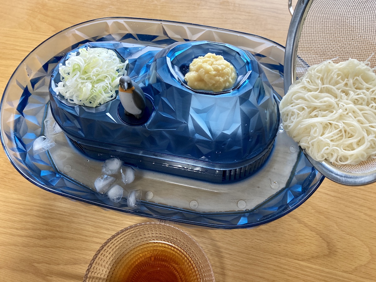 カインズで見つけた「ペンギンそうめん流し器（2480円）」は使いやすく