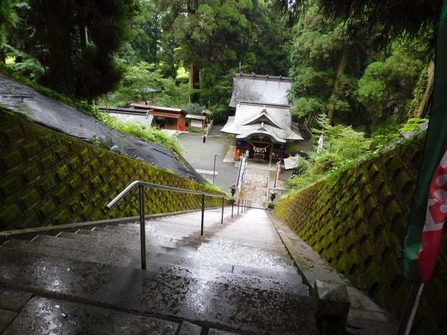 日本三大下り宮「草部吉見神社」の違和感が凄い → 調べてみたらゾッとした