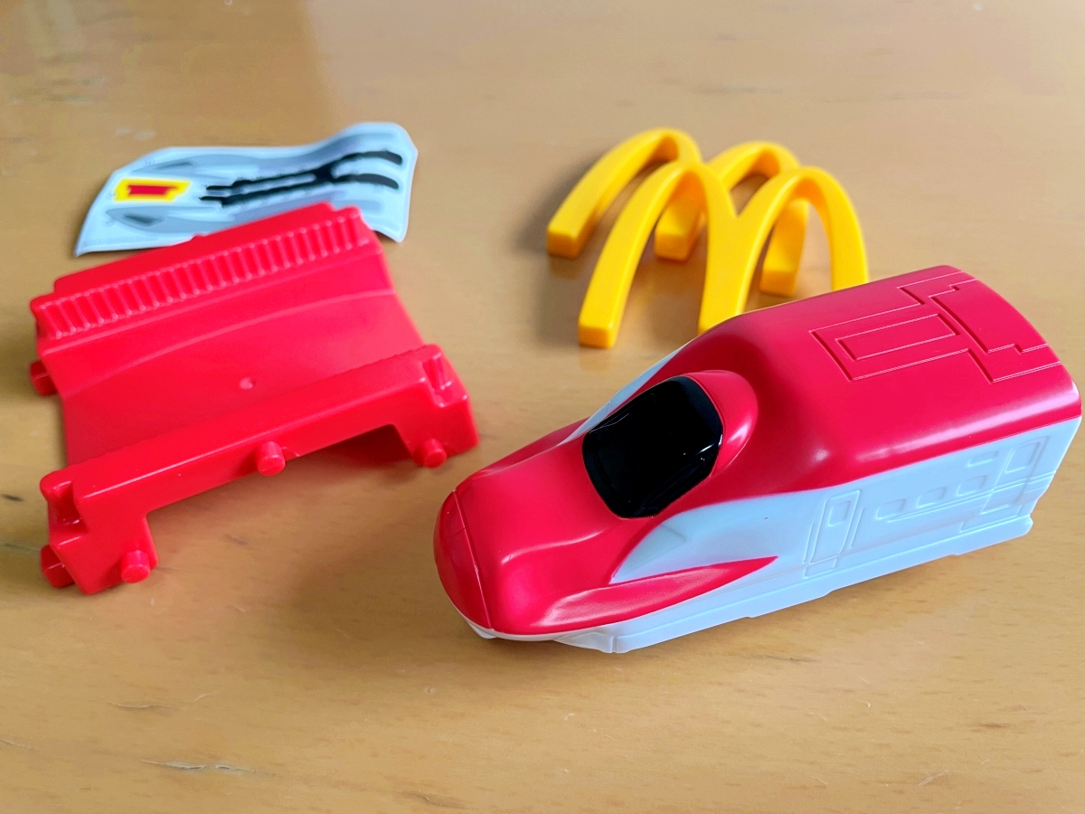 悲報】マクドナルドの「ハッピーセット」は複数買うと被らないよう配慮