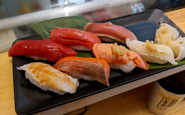 インフルエンサー「トラックめいめいちゃん」ご用達の立ち食い寿司『アメ横二郎』は安くて美味い！ 東京・上野