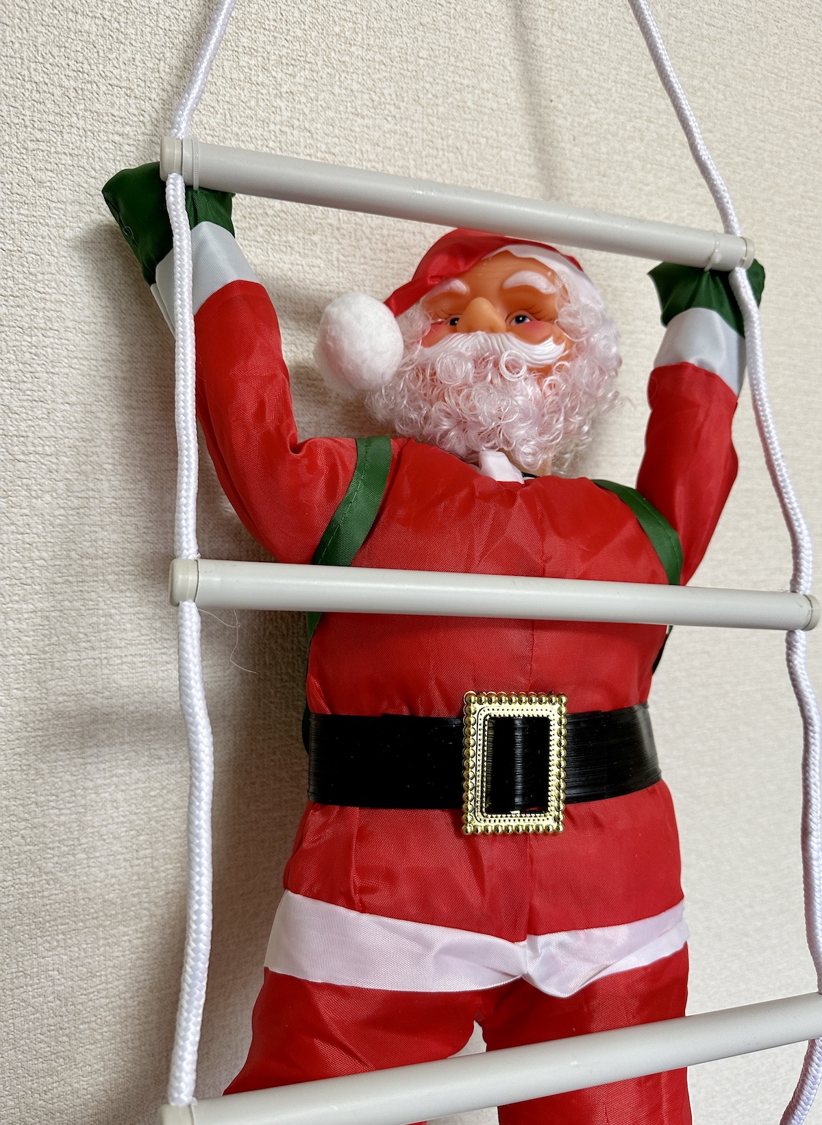 Amazon低評価検証】忘れられないクリスマスを演出する「サンタクロース