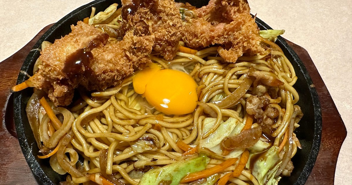 【福岡】北九州市『銀河のチャンポン』の「カツのせ焼きそば」が最高にうまい！ ケンミンショーで絶賛されたスタミナ飯をどうぞ！の画像