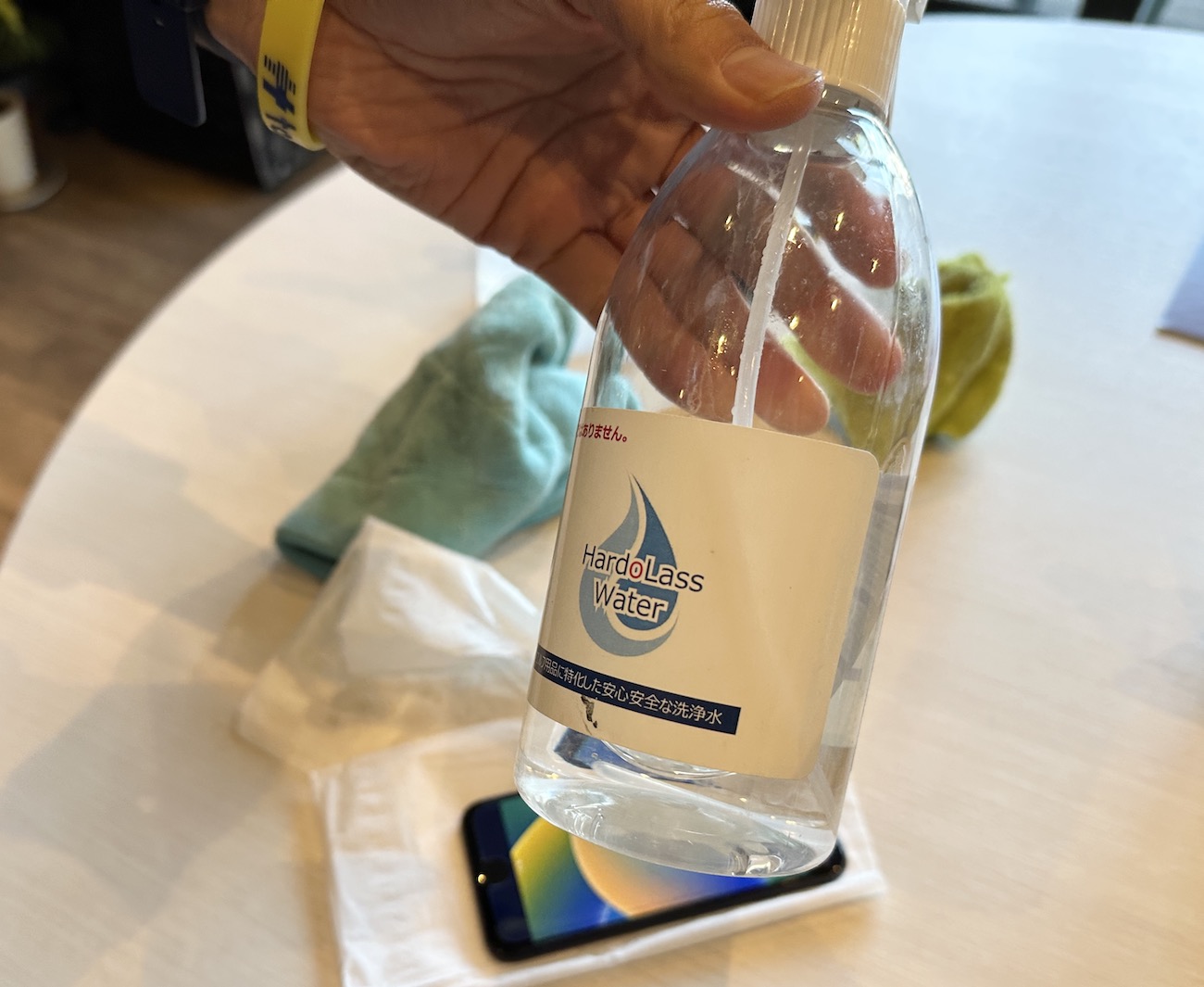 ゴルフクラブに使う「最強ガラスコーティング剤」でスマホを