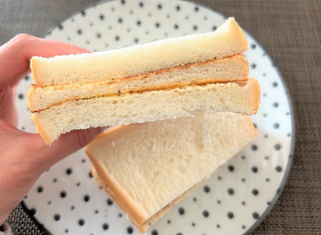 パンでパンを挟む『トーストサンドイッチ』というイギリスの伝統食があるらしいので作ってみた → 美味しくてビックリ！