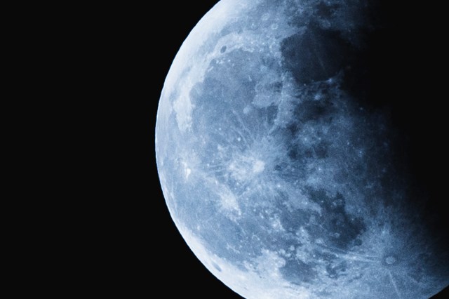 【意外に見えそう】3日深夜から4日夜にかけて、6月の満月「ストロベリームーン」が見ごろ