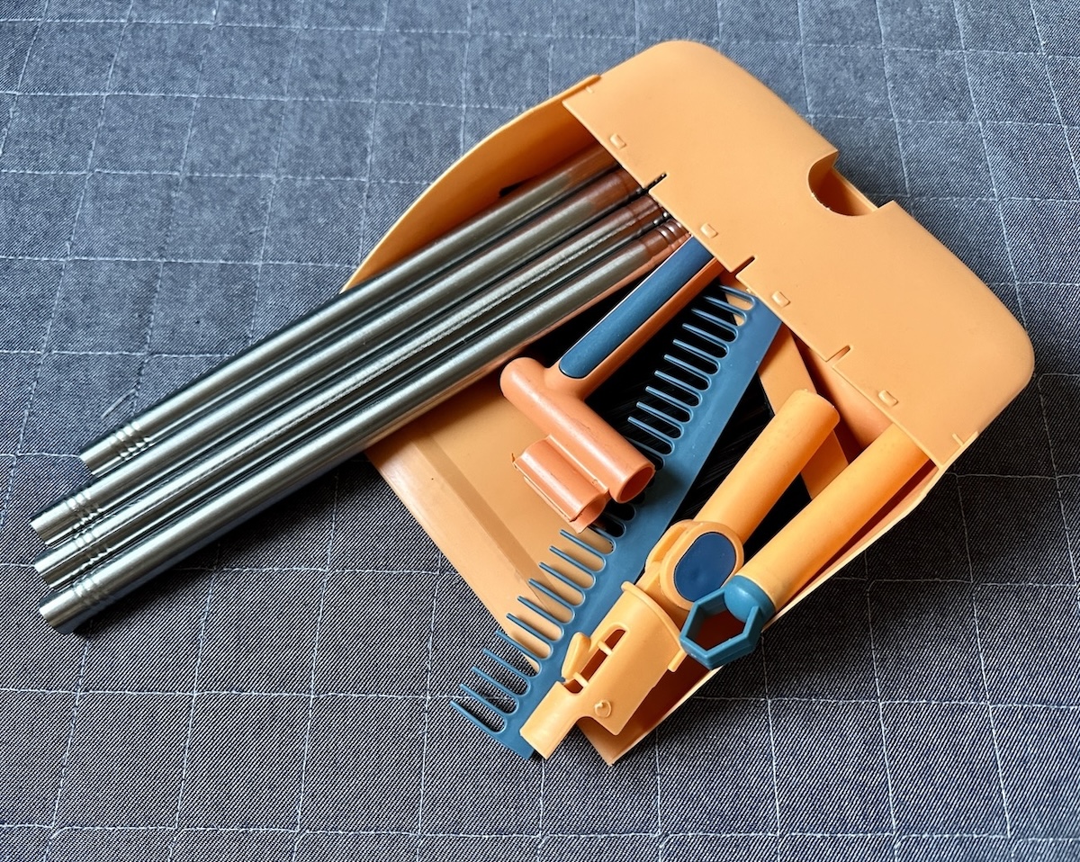 AliExpressの注目商品「ほうき・チリトリのセット」が面白い！ ほうき