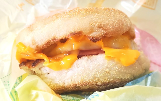 人生で初めて「朝マック」を食べたら、自分の中の「ランキング」が瞬時に崩れた