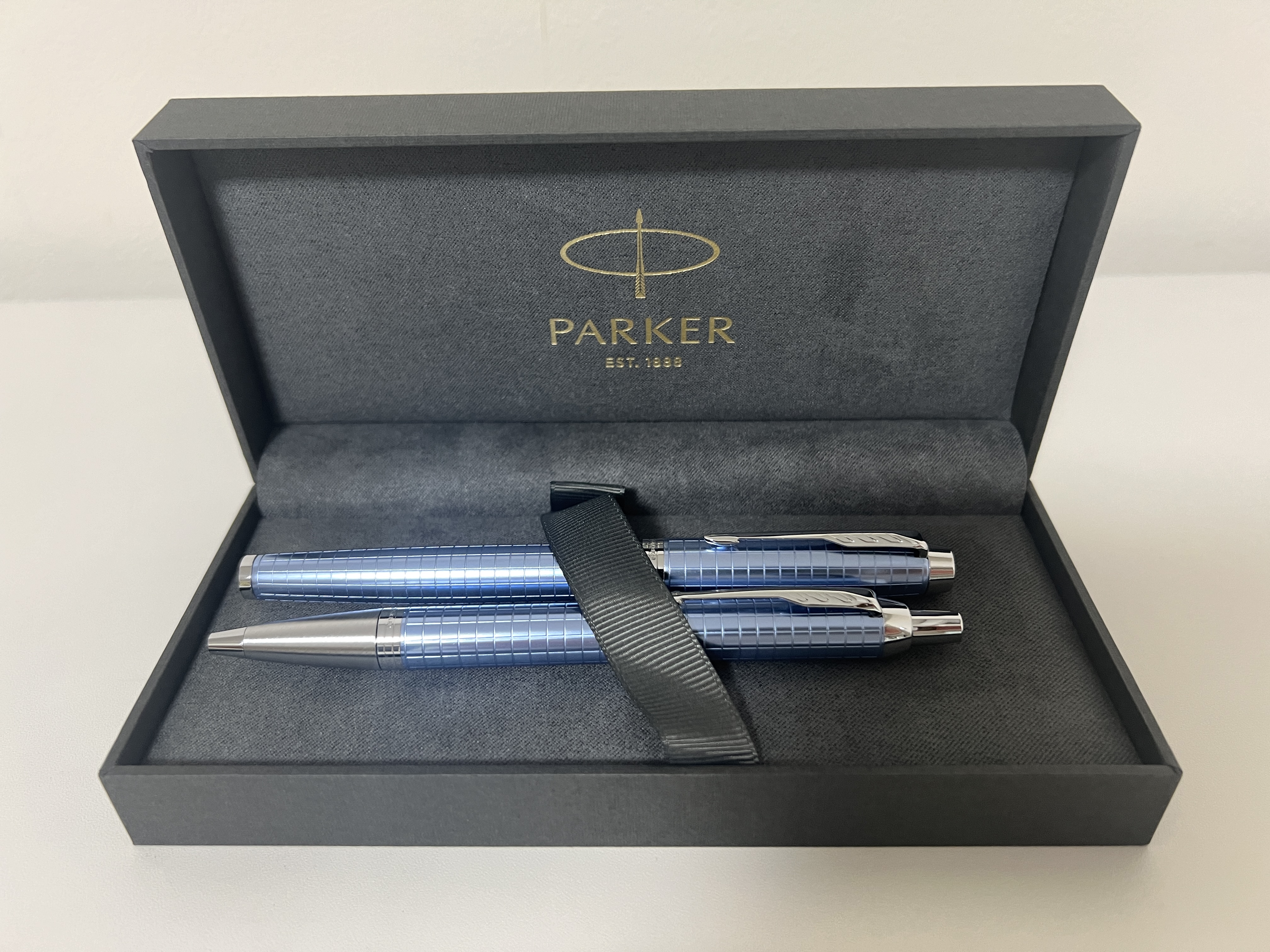 福袋2024】PARKER（パーカー）の「万年筆 ボールペン 3点セット（10000円）」がビジネスパーソンに超お得なセットだった！ |  ロケットニュース24