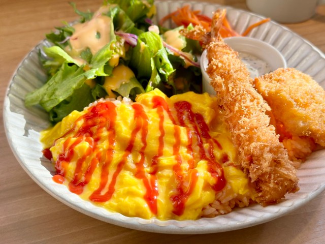 ドーミーインのご当地朝食がランチで楽しめるカフェ『OASIS』で金沢の人気メニュー「ハントンライス」を食べてきた！