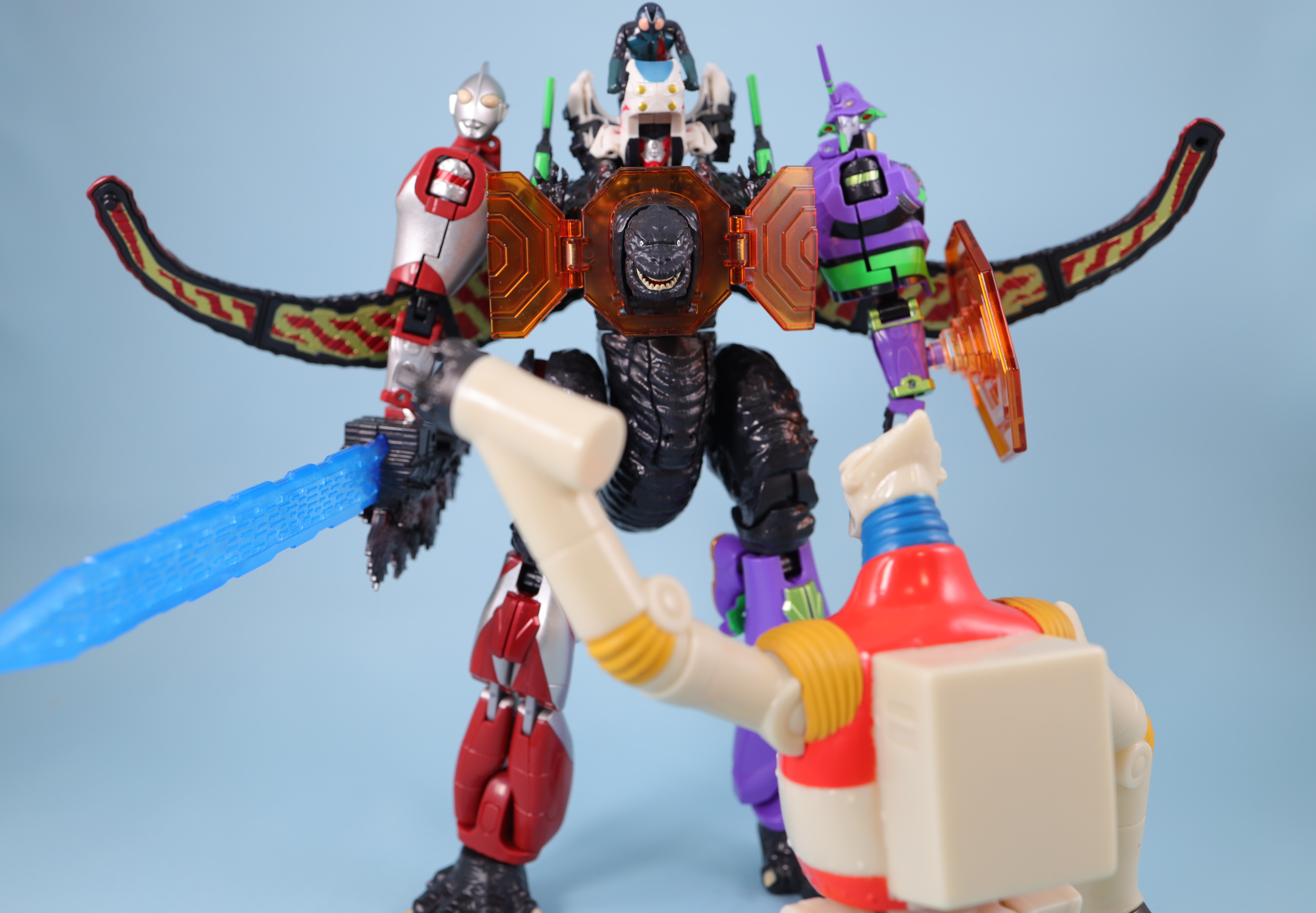 衝撃】庵野秀明監督作品たちが合体するロボ「S.J.H.U.PROJECT シン