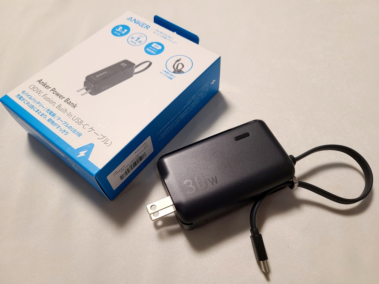 ケーブル不要】ANKERの新作モバイルバッテリー「Anker Power Bank」が