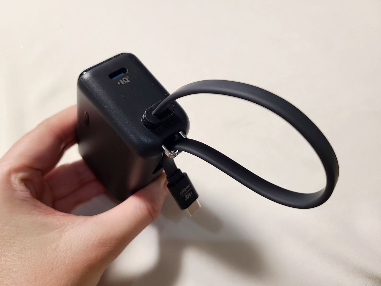 ケーブル不要】ANKERの新作モバイルバッテリー「Anker Power Bank」が