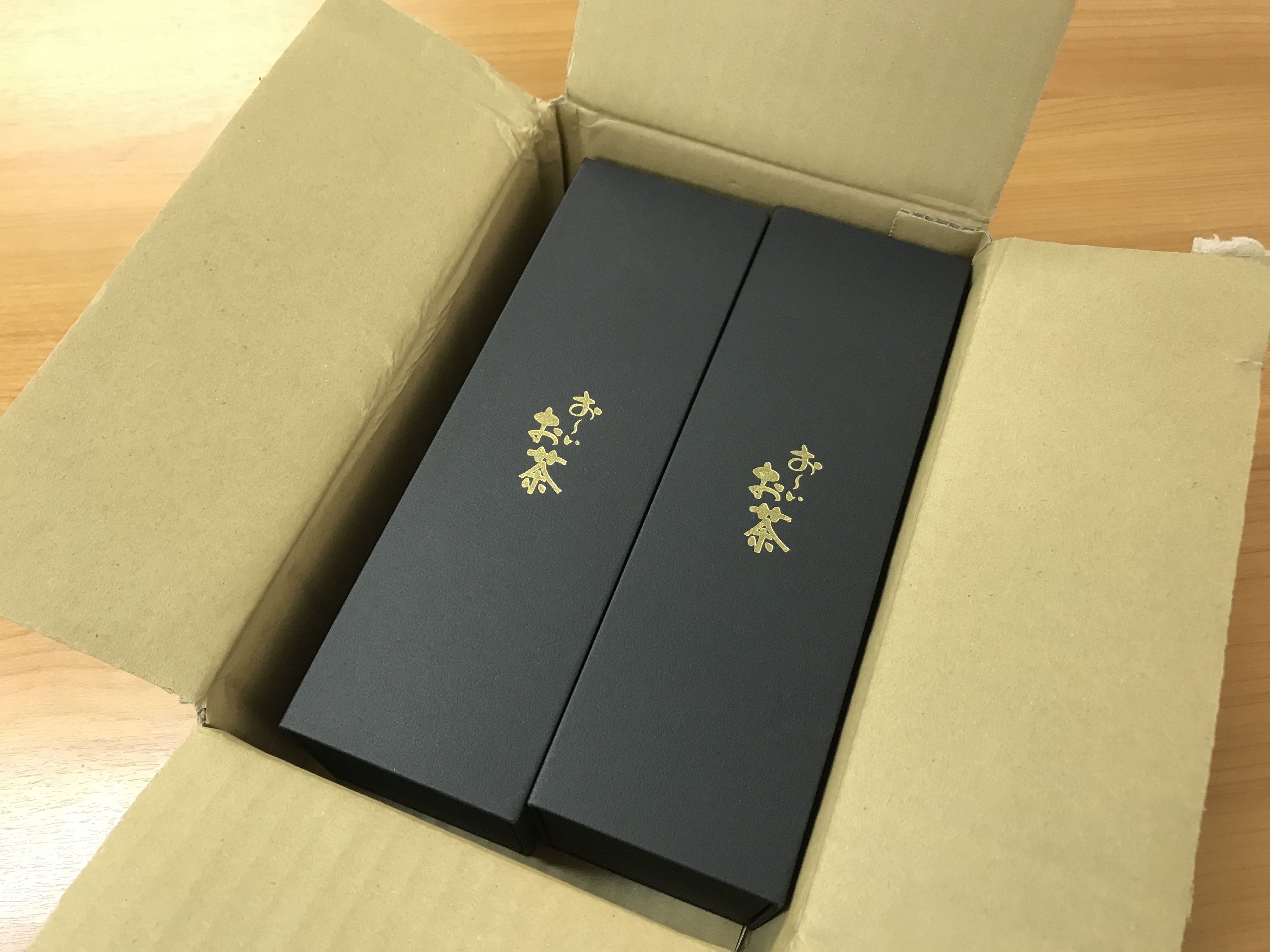 お〜いお茶 クリスタル 30周年記念品 Amazon.co.jp: お いお茶 おーいお茶 ガラスオーナメント 発売30周年
