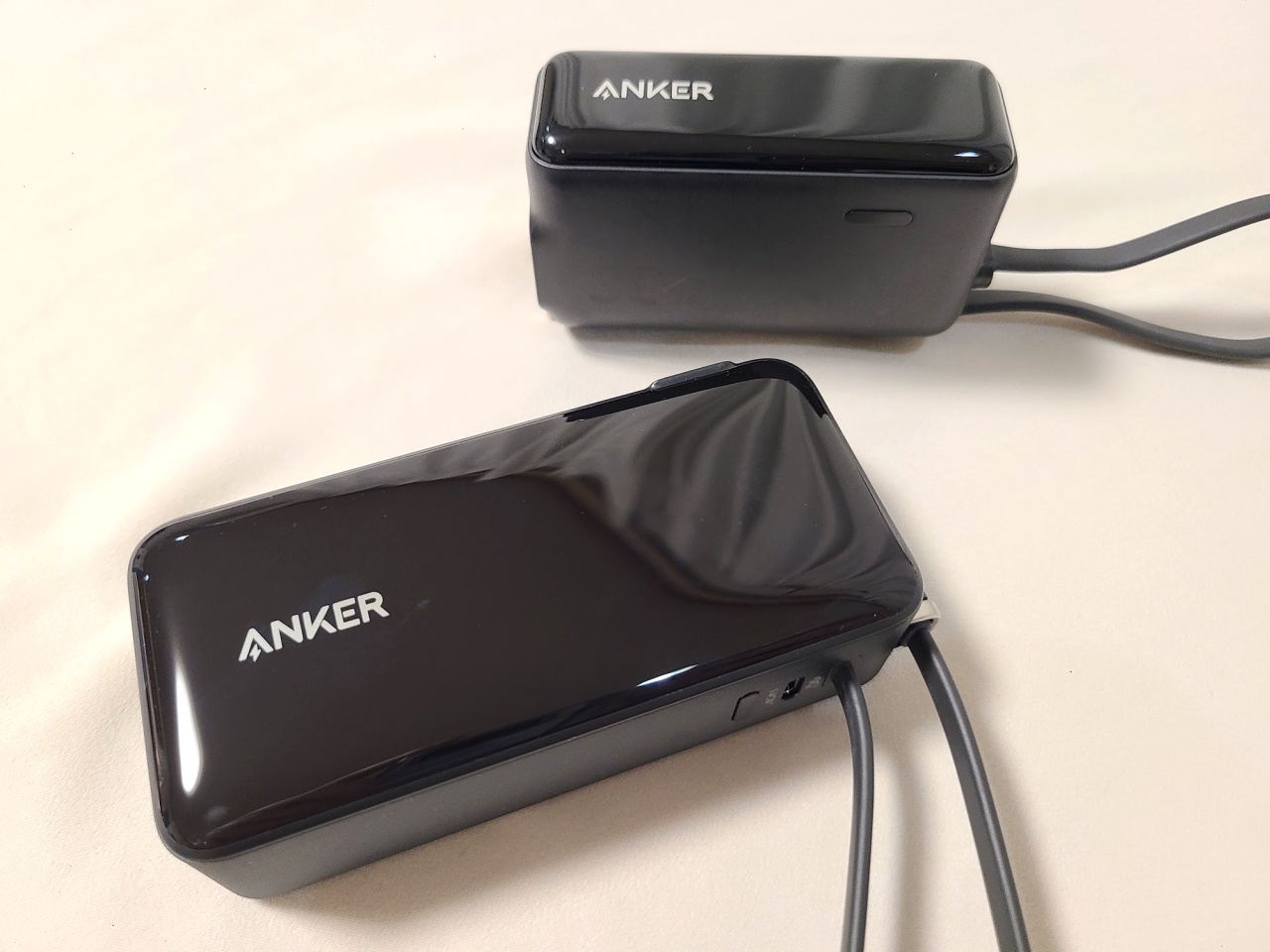便利すぎると話題の3in1モバイルバッテリー『Anker Power Bank』に待望
