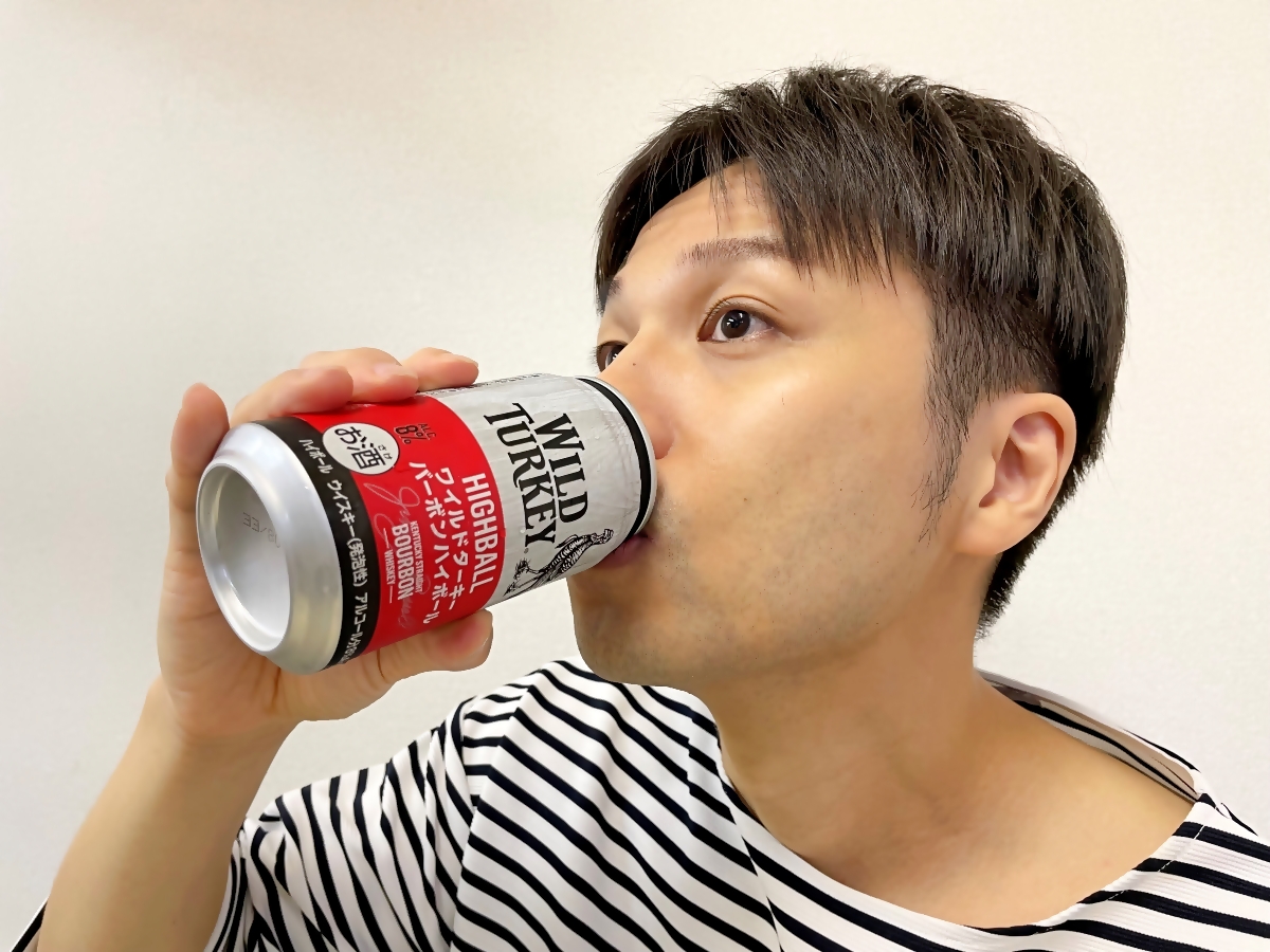 ワイルドターキーの「バーボンハイボール」缶が本格派すぎてバーに