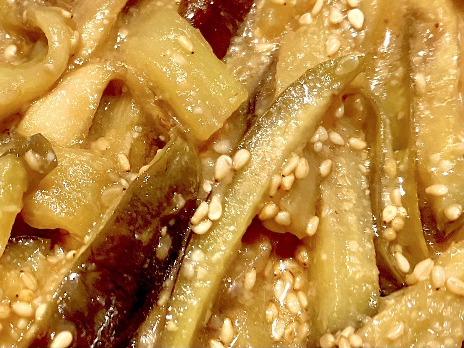 セブンプレミアム公式】レンジで作れる無限なすを食べてみたら