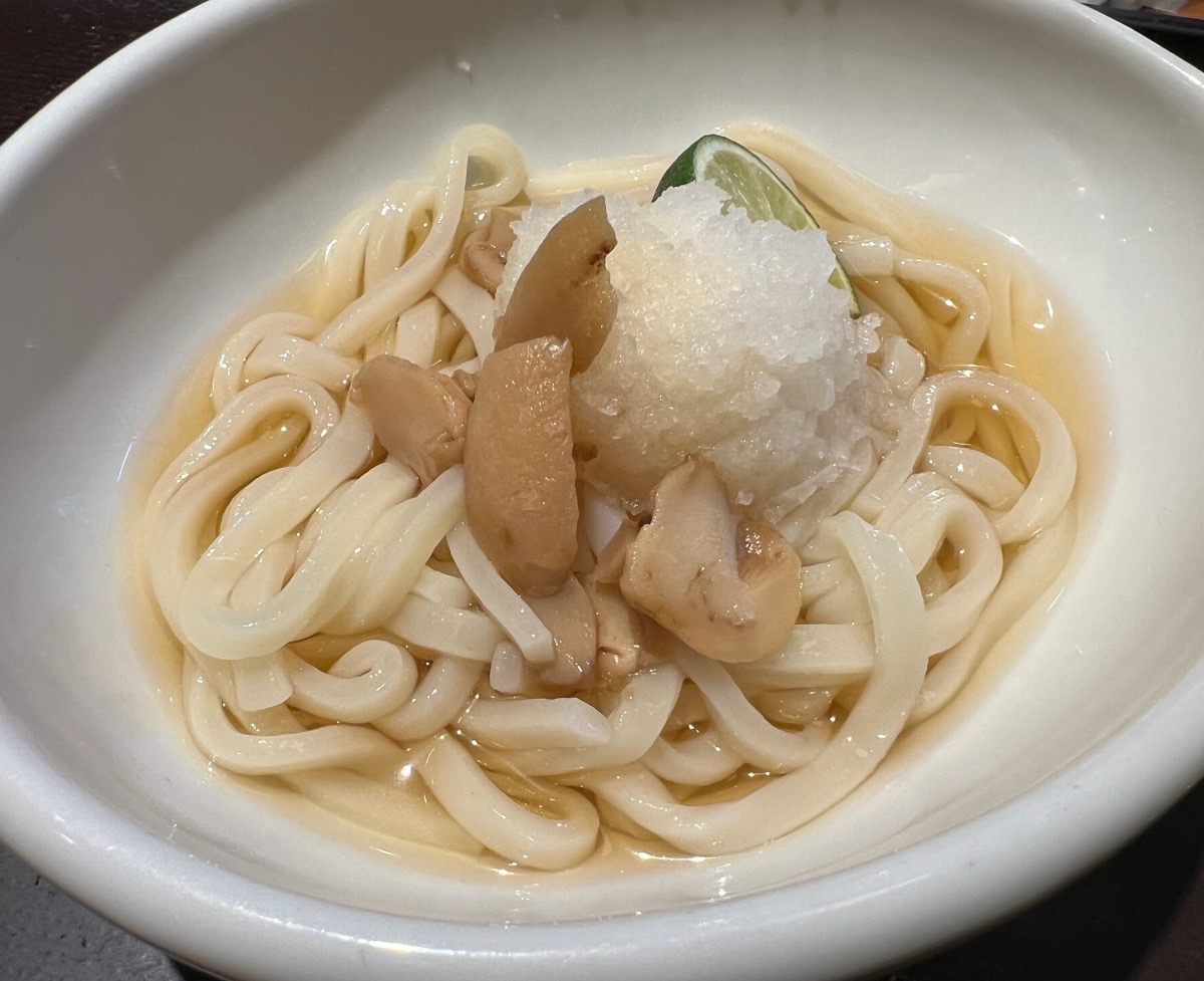 プラス1300円で松茸が食べ放題！ 和食さとの期間限定サービスを体験