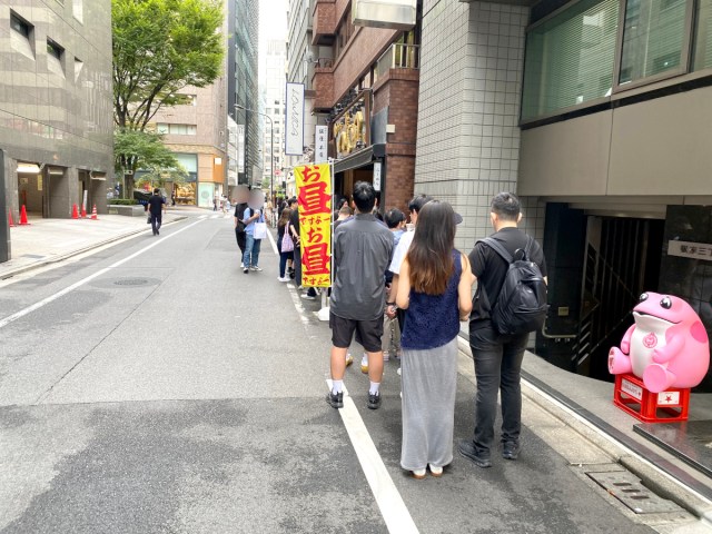 ラーメンの次は「つけ麺」の予感！ インバウンド客たちが開店前から行列を成していたのは “あのつけ麺店” だった