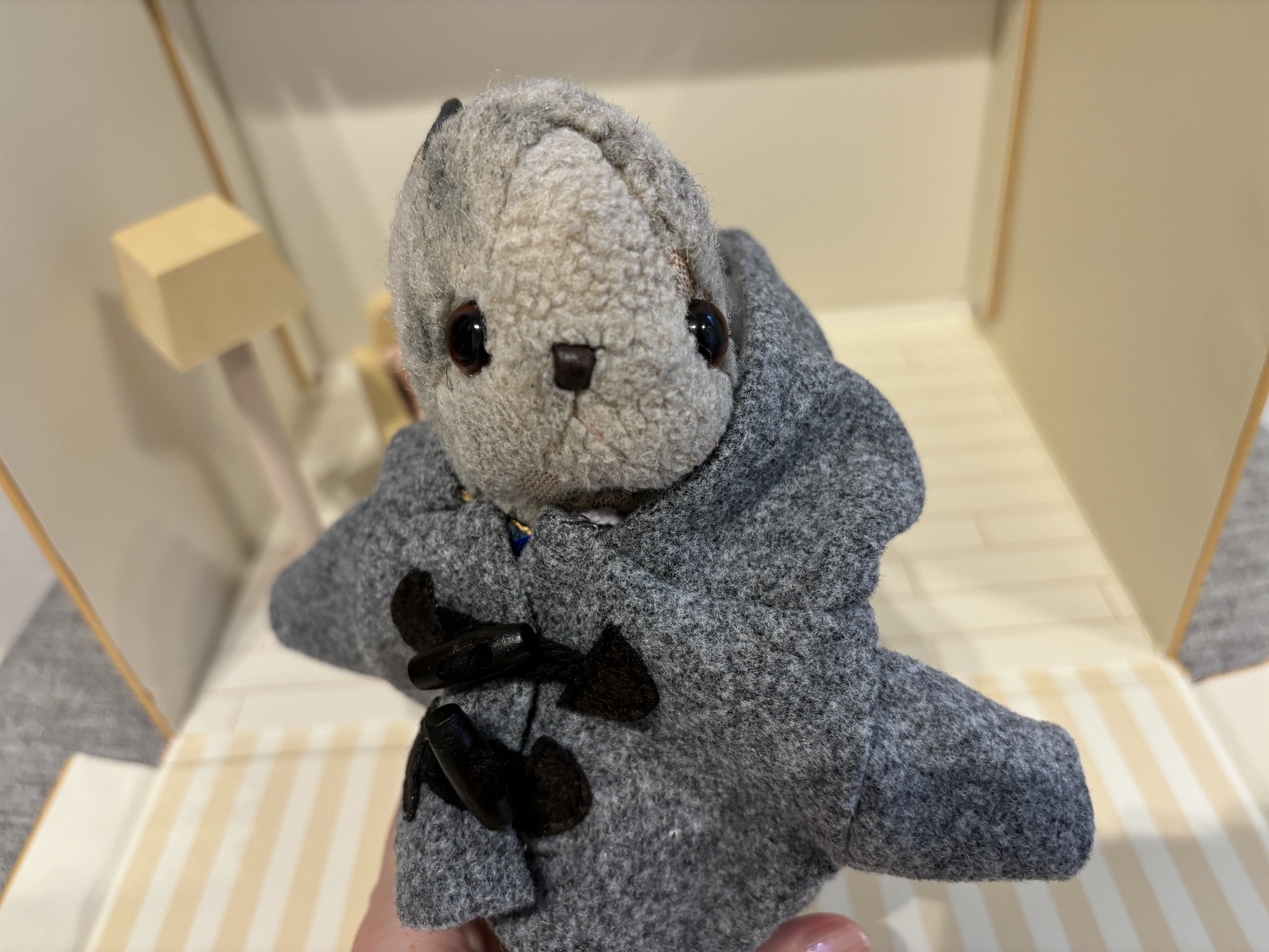 最高】スリコの「ぬい活グッズ」で32年間私を支えてくれた猫の