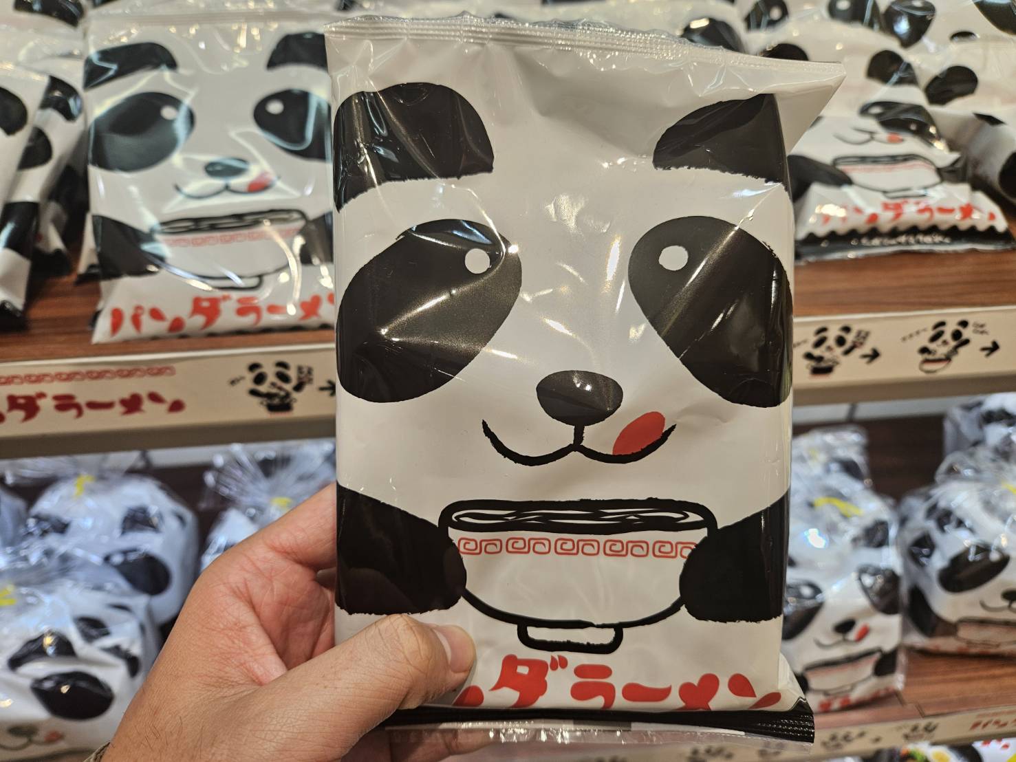 横浜限定】超可愛い『パンダラーメン』なる商品を発見！ 作ってみたら