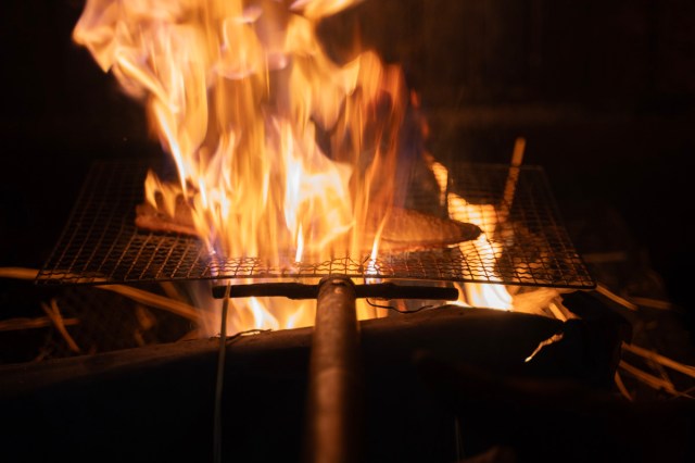 生まれて初めてガチなカツオの藁焼きを食べに行ったら、凄まじいことになった