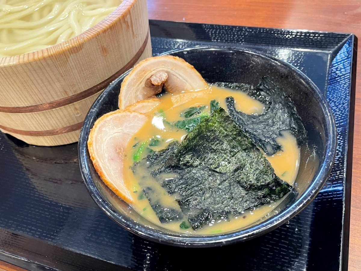 丸亀製麺 丸亀製麺の「ご当地つけ汁」が本日スタート！ 神奈川限定『醤油
