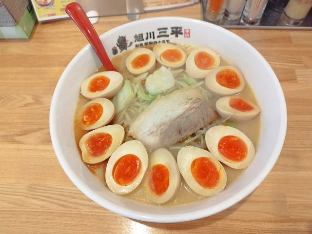 味玉爆盛りラーメン「味玉地獄」が天国に見えた / しかし食べてみたらそこには “ただの現実” があった