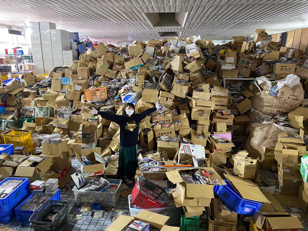 アッチじゃない方】例のプールに行ってみた / CDの大海原！ | ロケット