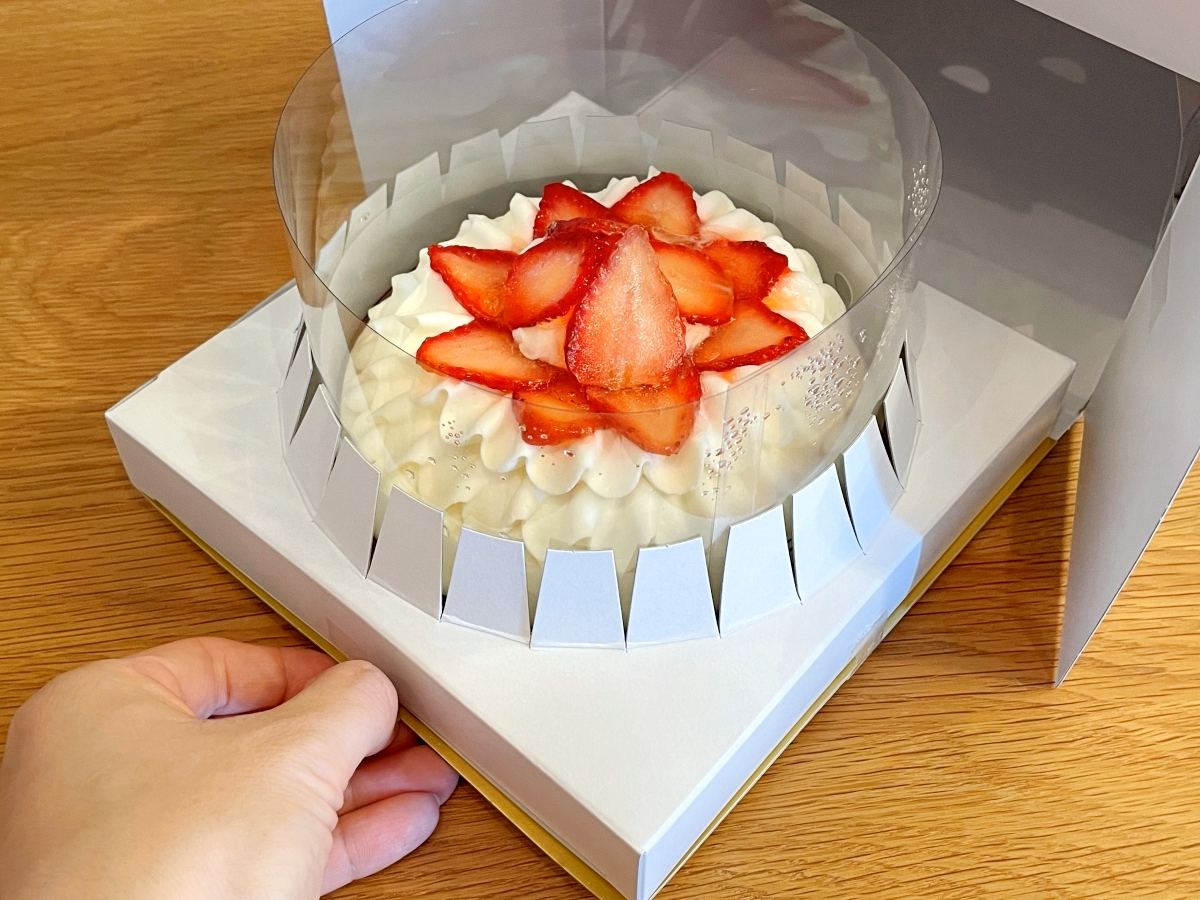 去年炎上した「高島屋」のクリスマスケーキ（5490円）を買ってみた