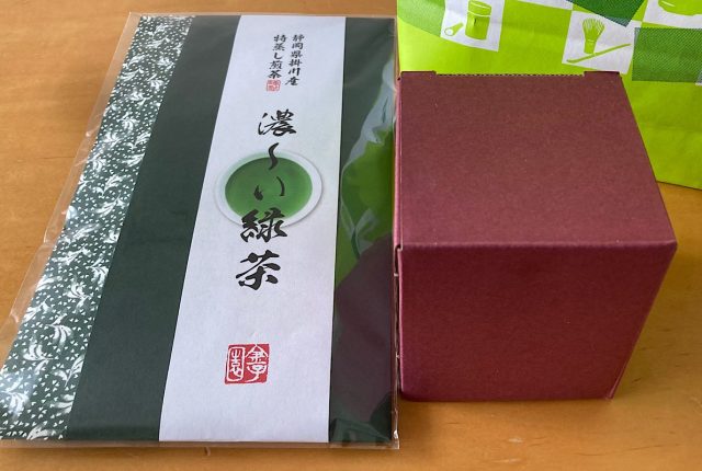 日本茶専門店「金子園」の福袋に入っていた「謎の箱」の正体 / 福袋2025