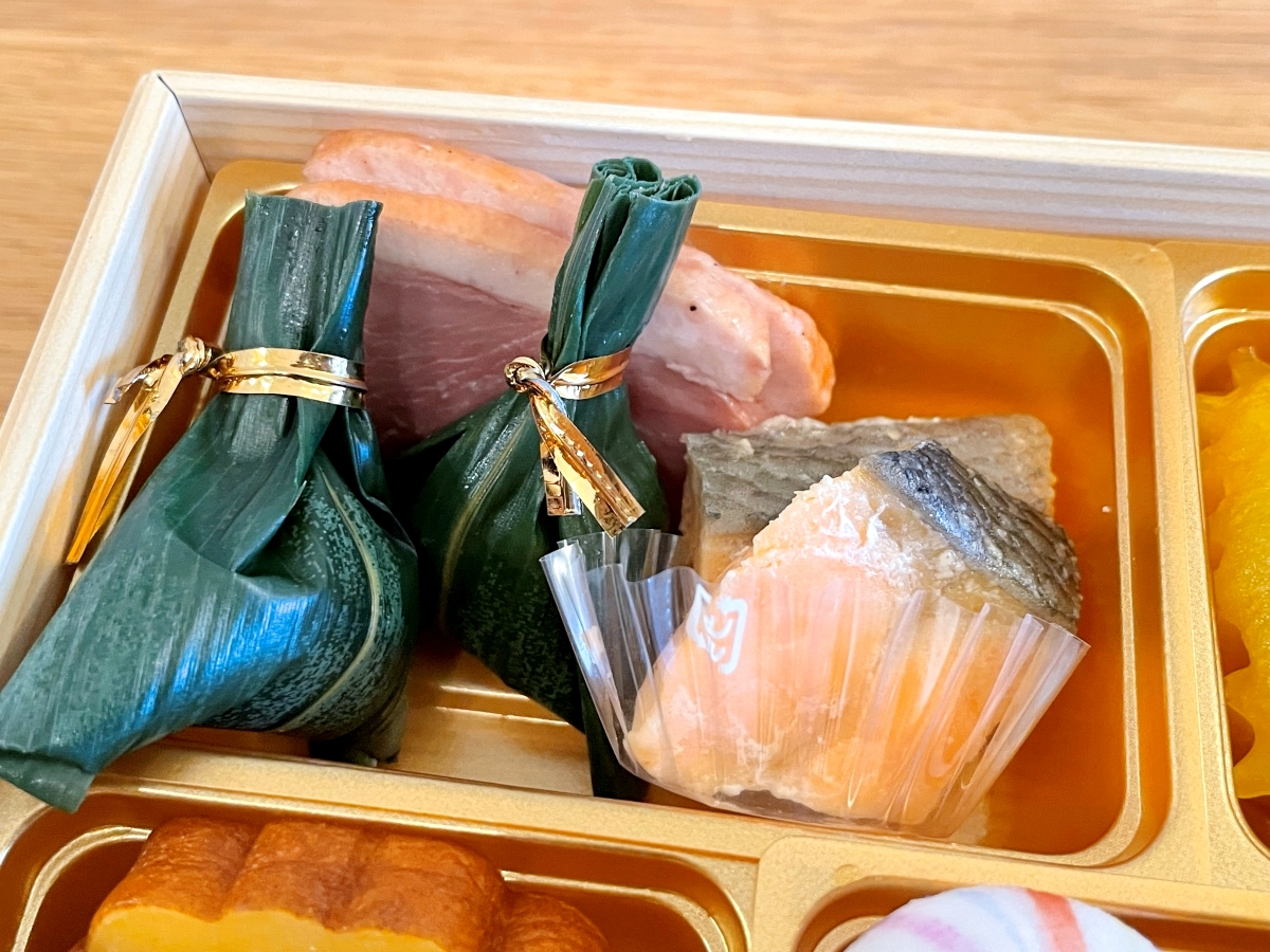 は？】楽天で見つけた「在庫処分セール半額おせち」を買ってみた結果