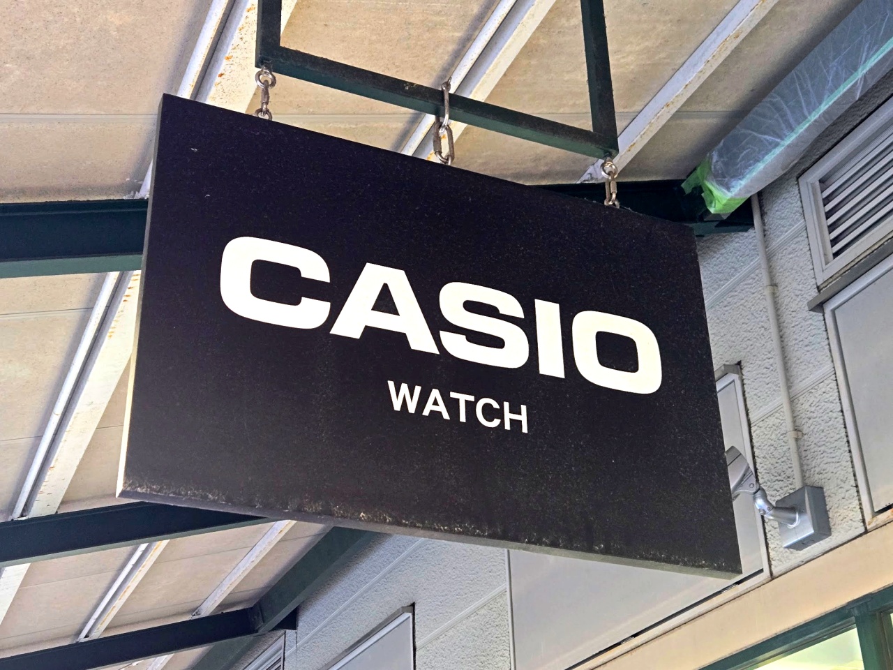 6万円相当の時計が1万円で!? アウトレットのカシオ公式店舗で入手
