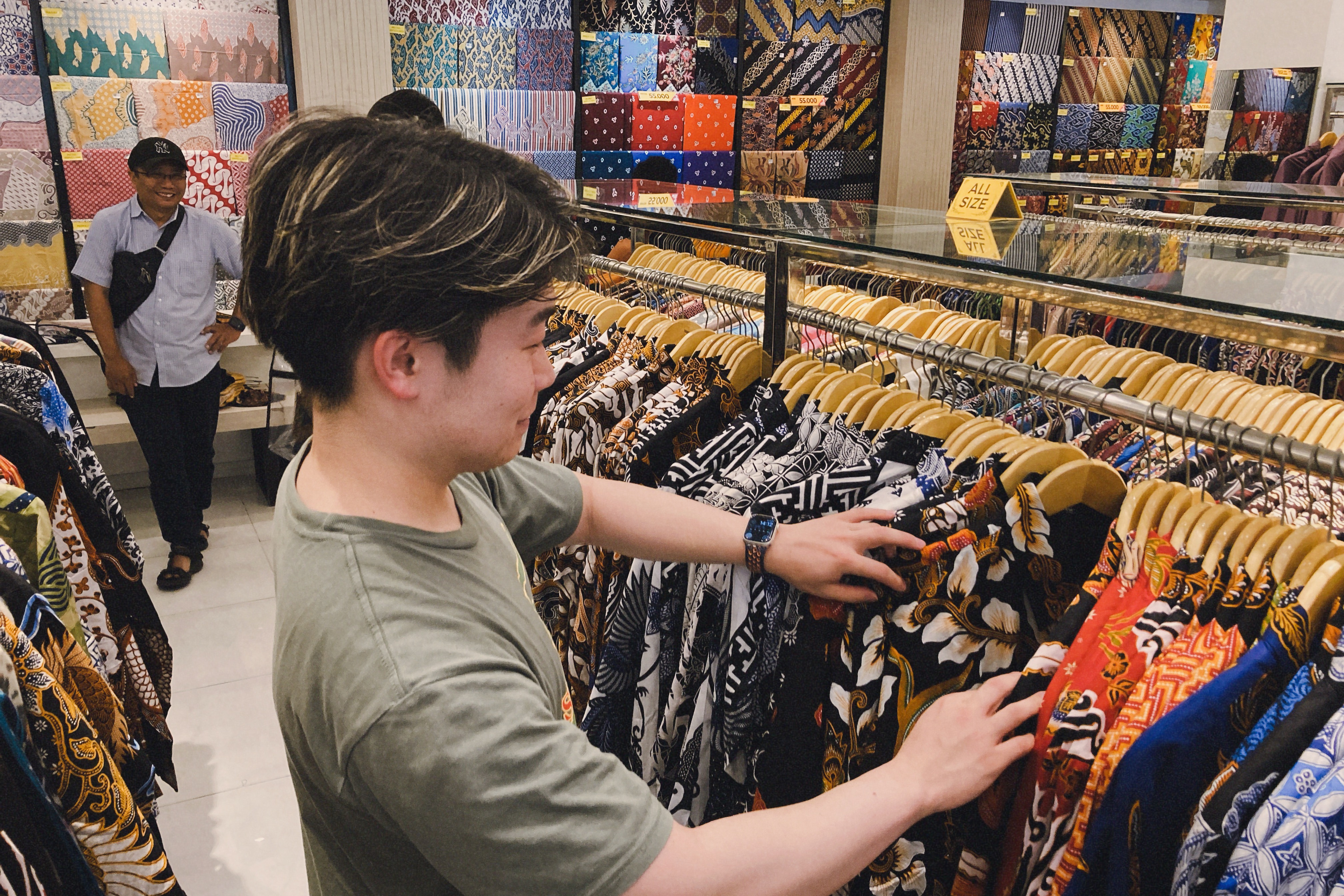 インドネシアに来たら伝統的衣装「バティック」が絶対買いな理由