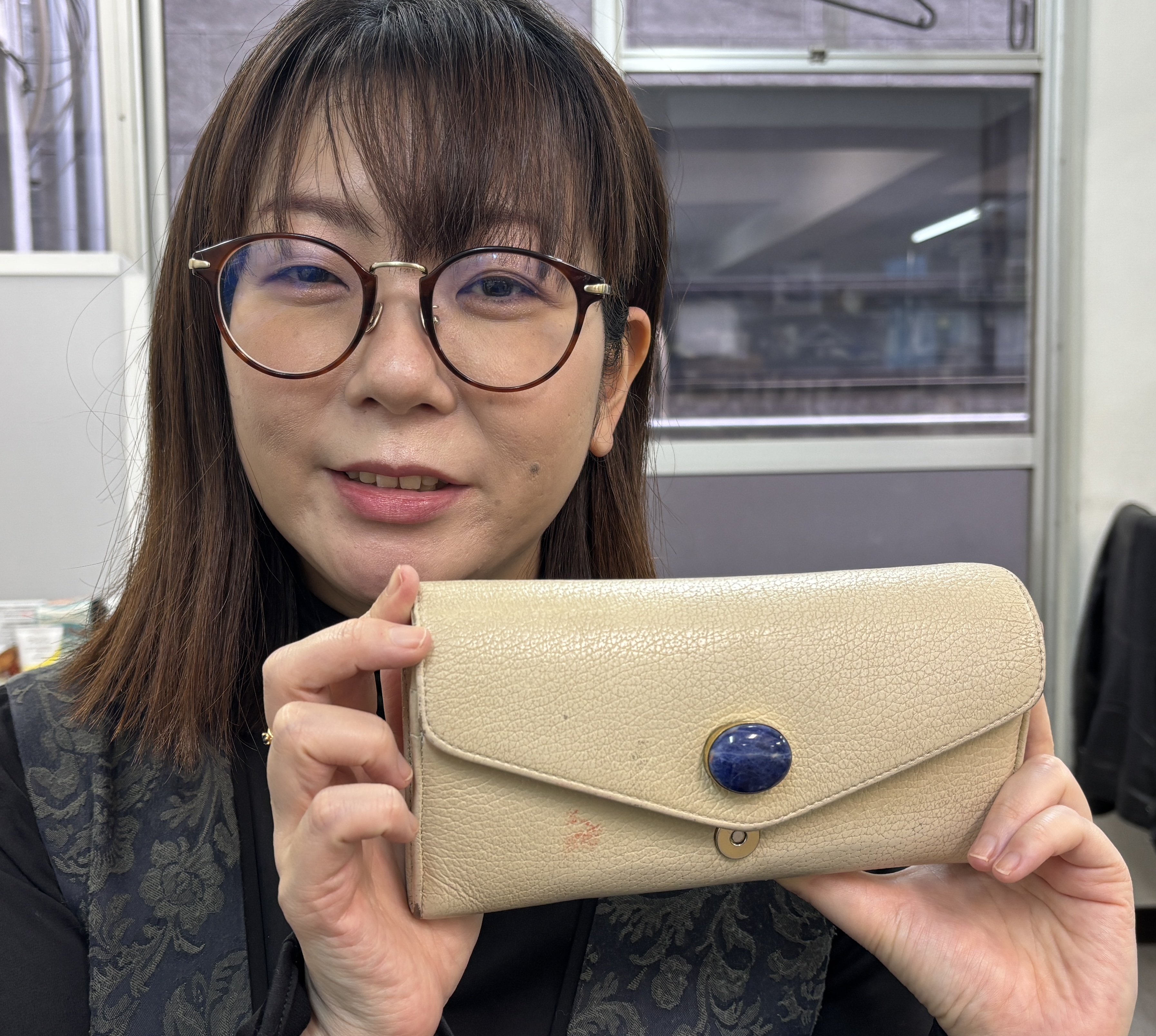 お金が爆速で逃げる「死んでる財布」診断を編集部で抜き打ちチェックし