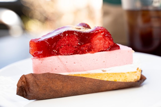 スタバの今年の新作タルトはマジでヤバい / コーヒー屋でコーヒーを脇役にするクオリティ