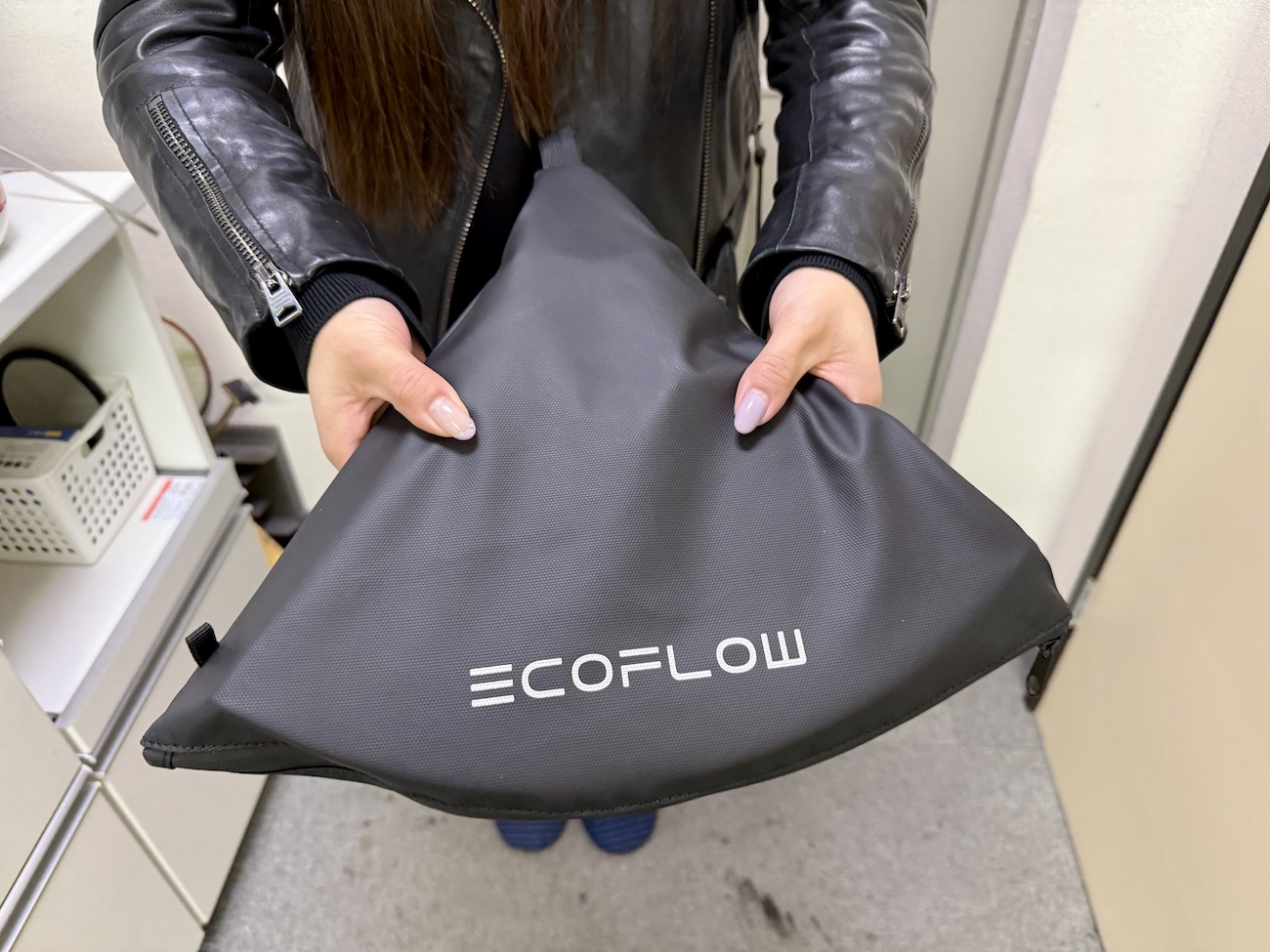 釣り好きに人気】EcoFlowの「ソーラーパネル搭載ハット」がヤバい / 日