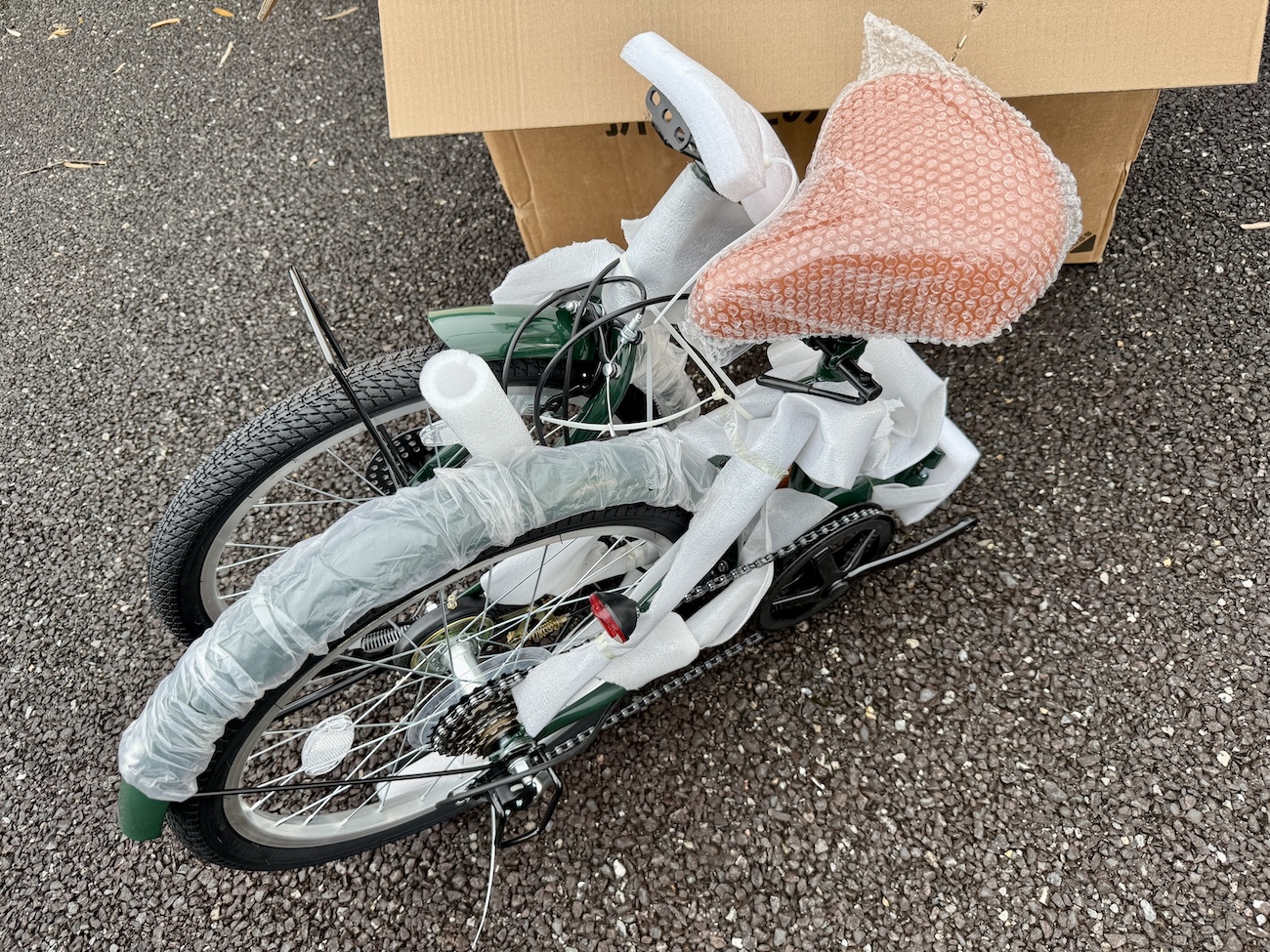 激安】Amazonで1万2000円台の「20インチ折りたたみ自転車」が良すぎる