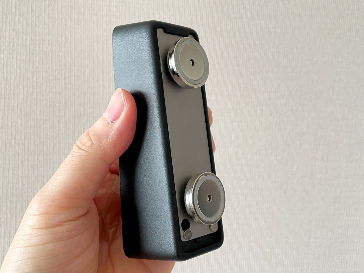 Amazon検証】鍵が2つの玄関ドアに、人気のSwitchBot「スマートロック