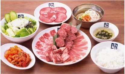 牛角】コース仕立ての焼肉がペアで5000円以下!! 新たに登場したセット