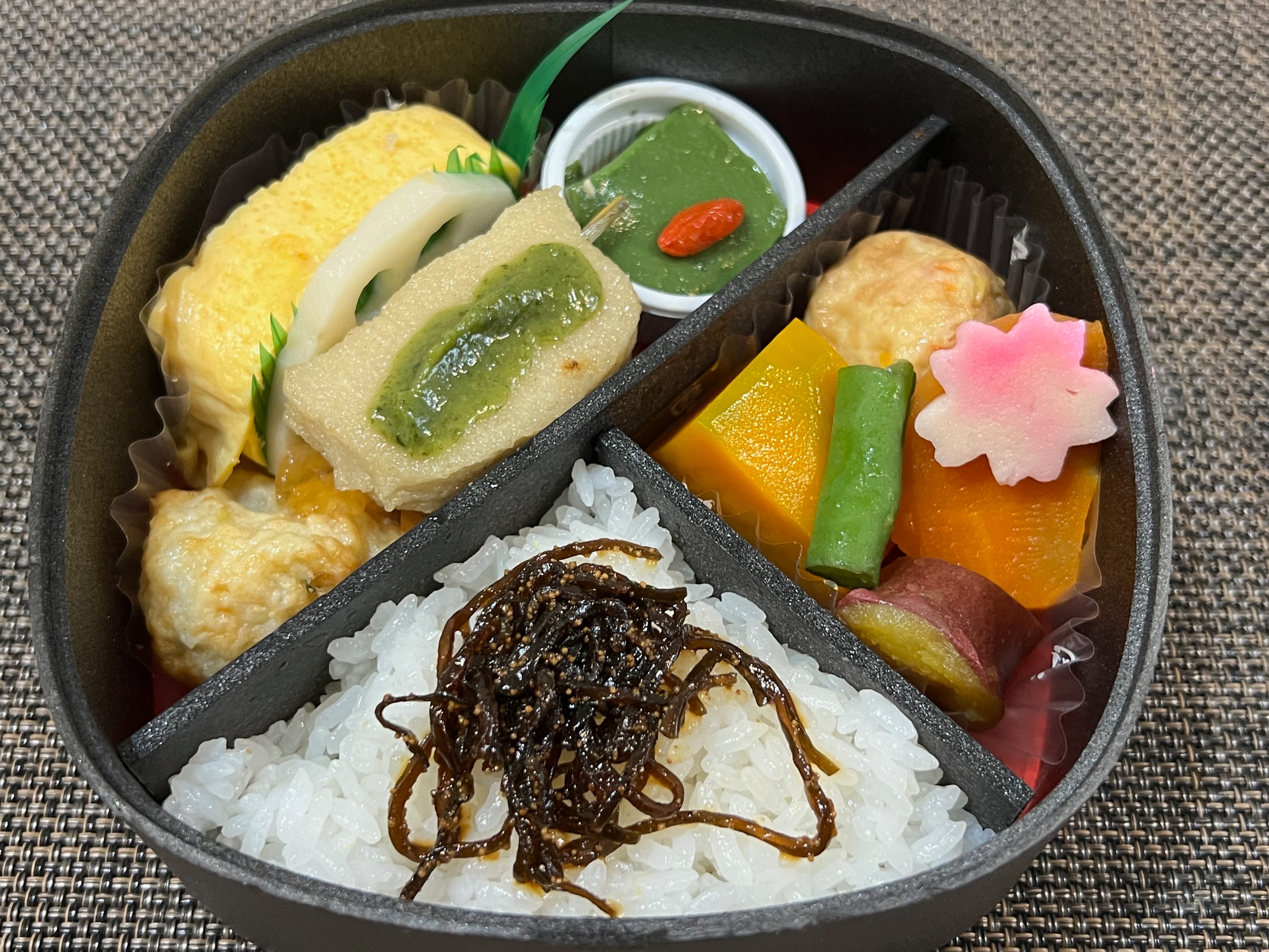 老舗 料亭から引き上げ 焼物 向付 こんな奴、なかなか出ません！超美品 有田焼 10枚セット 京料理 美濃吉鰻と牛肉のお凌ぎ飯蒸し詰合せ | 京都府京都市