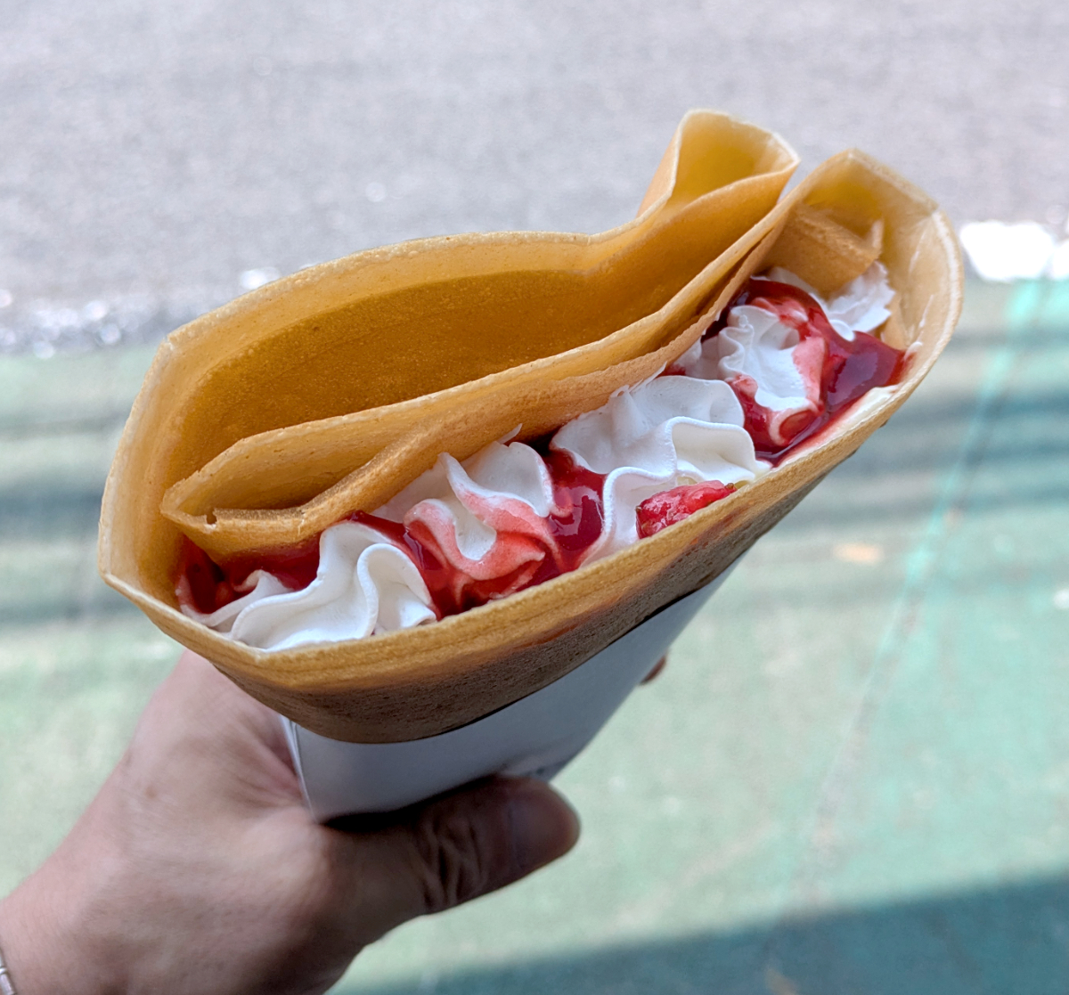 全国で70店舗以上のフランチャイズを持つ「ヤマグチクレープ」の総本店