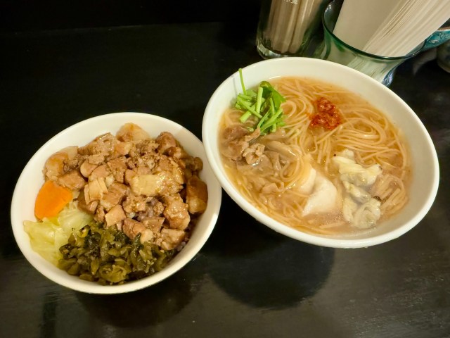 【新宿】台湾のソウルフード「麺線」が食べられる人気店が良すぎた / グルメな知人も大絶賛「台湾佐記麺線 ＆ 台湾食堂888」