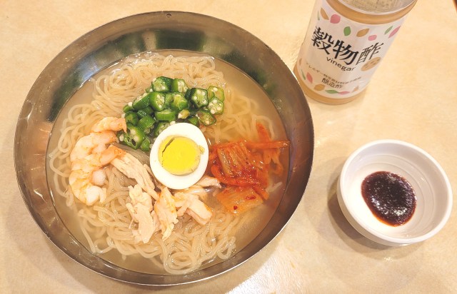 人生初めての冷麺を「ガスト」で体験してみた / SNSで話題になった冷麺の実態はいかに