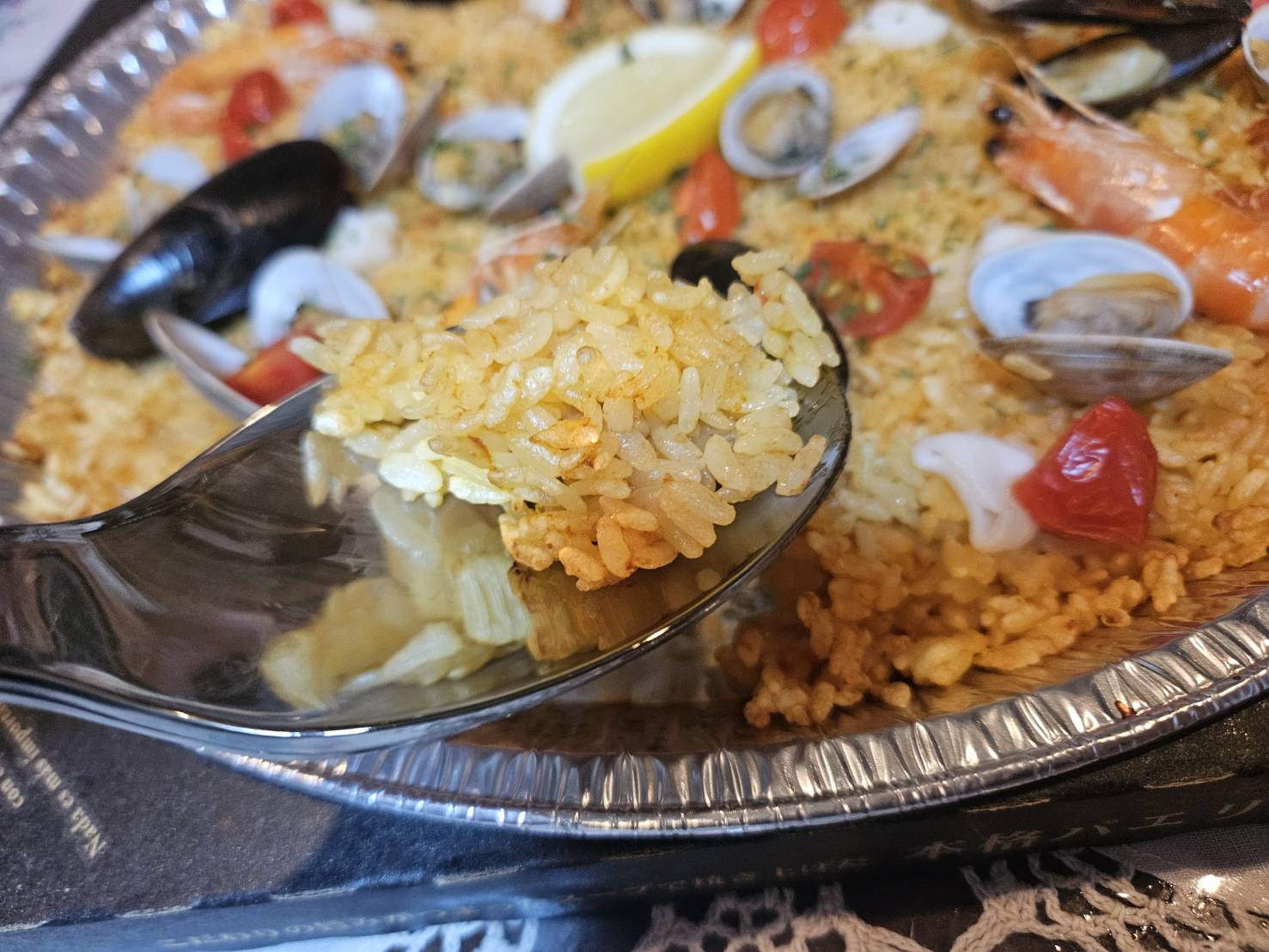 数十年前によくCMを見かけた『パエリアの宅配チェーン』って今どうなっ