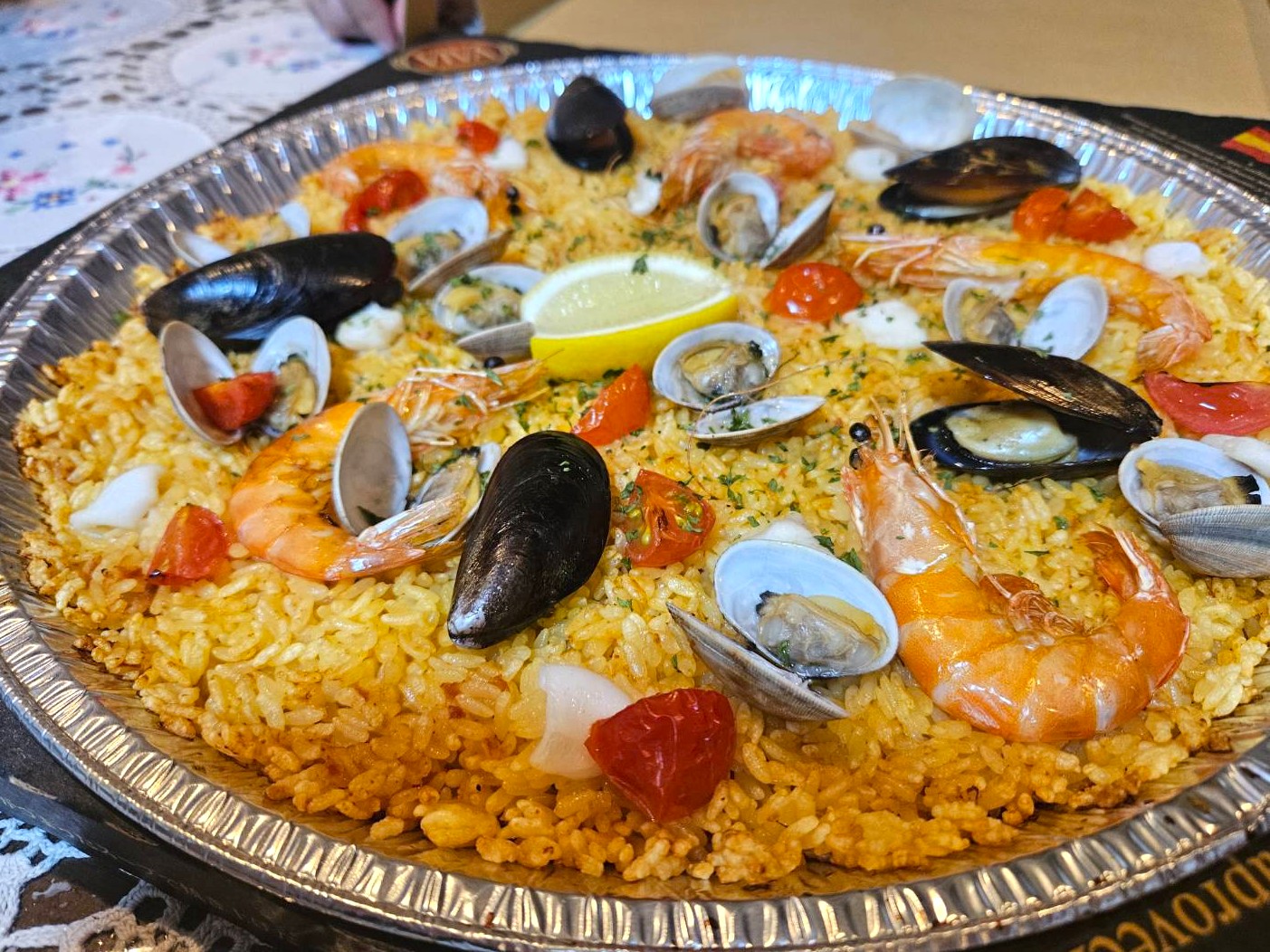 数十年前によくCMを見かけた『パエリアの宅配チェーン』って今どうなっ